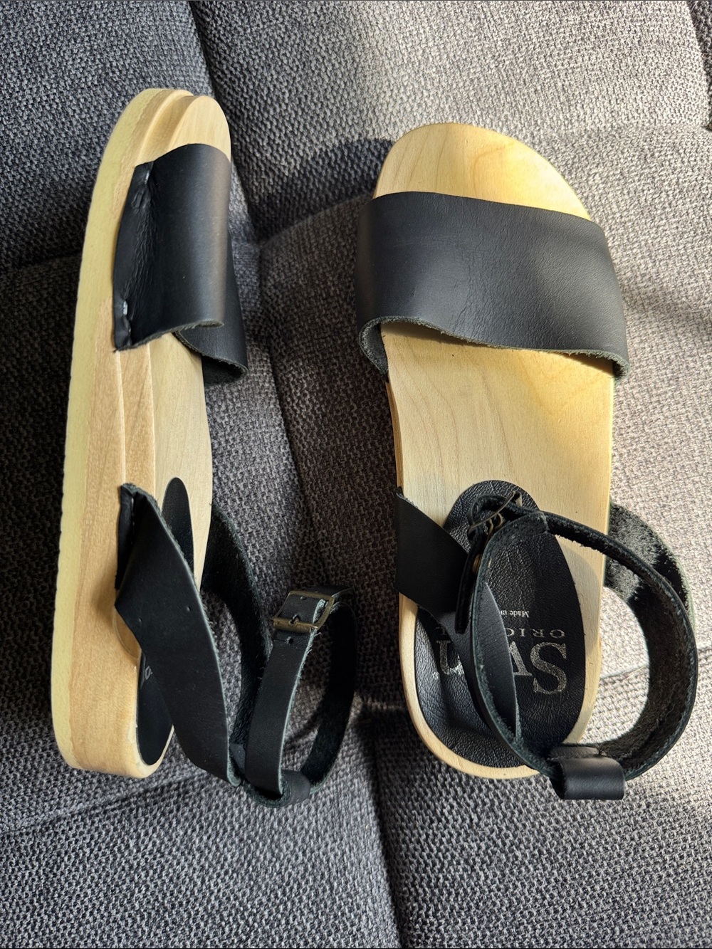 NWOB Sven Black Ankle-Strap Slide Sandals sz36